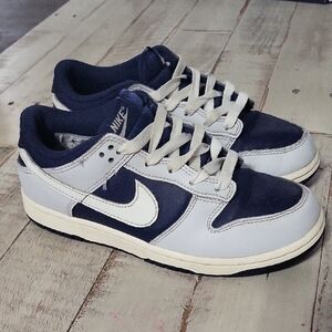 Nike Dunk Low Big Kids' Shoes (FB9109-002, Football Grey/Midnight Navy/Summit)